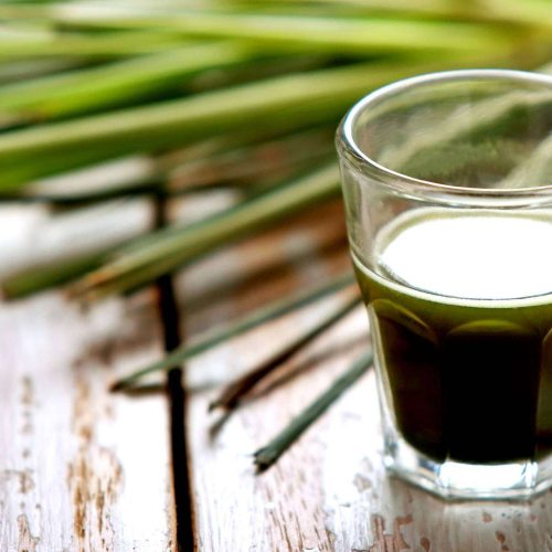 Benefits of Wheatgrass for Hair, Skin & Body